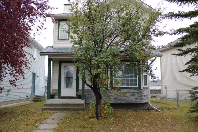 Beautiful bright 2-storey home in the heart of Coventry Hills. | 16 Covington Court Northeast, Calgary | 3118109