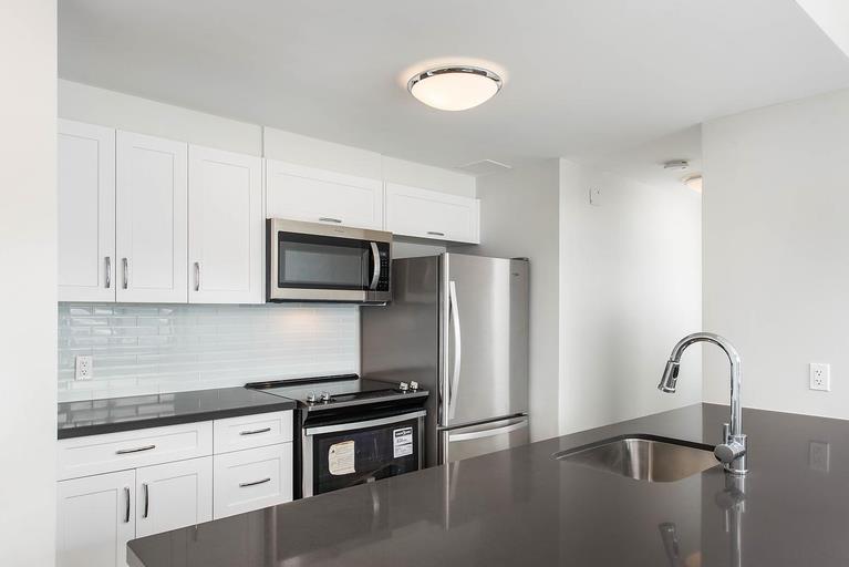 350 The East Mall | 350 The East Mall, Etobicoke | 3107360