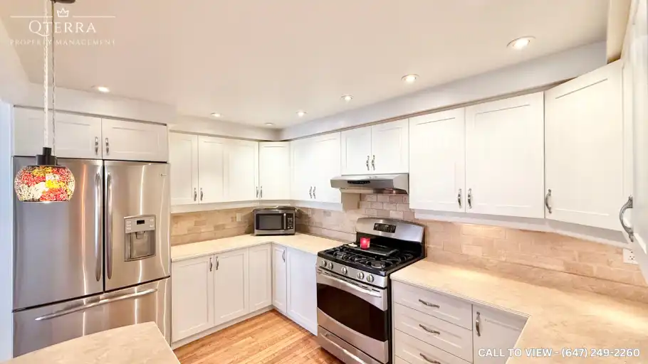 6-2145 Country Club Dr, Burlington, Ontario L7M 4E1 | 2145 Country Club Drive, Burlington | 3098053