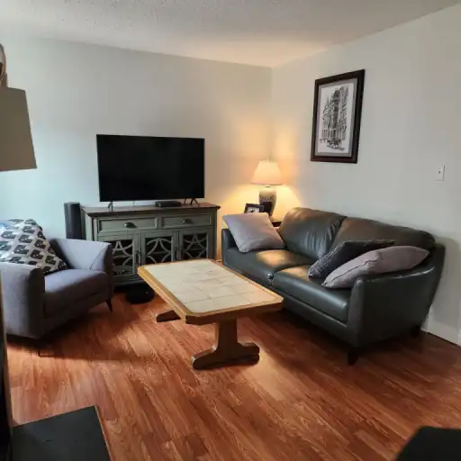 Cozy townhouse close to schools, shops, and the Henday | 465 Dunluce Road Northwest, Edmonton | 3087210