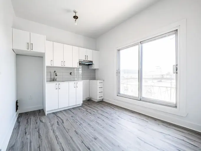 147 Cremazie Ouest | 147 Boulevard Crémazie Ouest, Montreal | 3087982