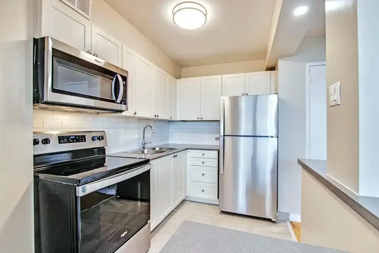 225 Van Horne Apartments | 225 Van Horne Avenue, Toronto | 3172176