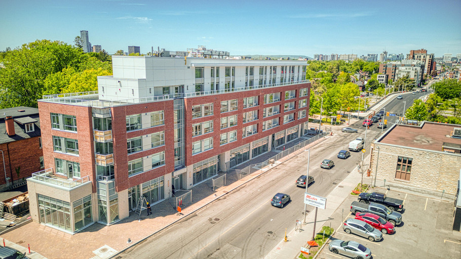 The Bradshaw on Bank | 1050 Bank Street RES, Ottawa | 3088056