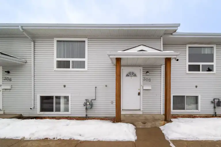 Parkland Townhomes | 32 Holmes Street, Red Deer | 3088252