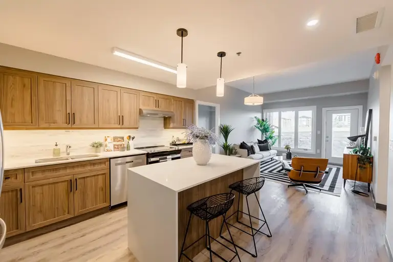 The Prestige | 1025 Templeton Avenue, Winnipeg | 3097894