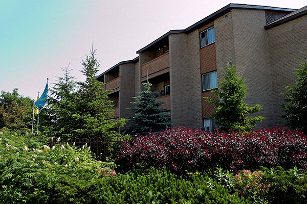 Bayridge Court Apartments | 1015 Pembridge Cres, Kingston | 3114192