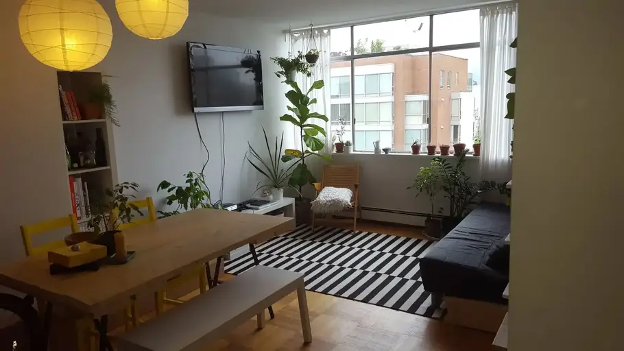 Edgemont | 1949 Barclay Street, Vancouver | 3140864