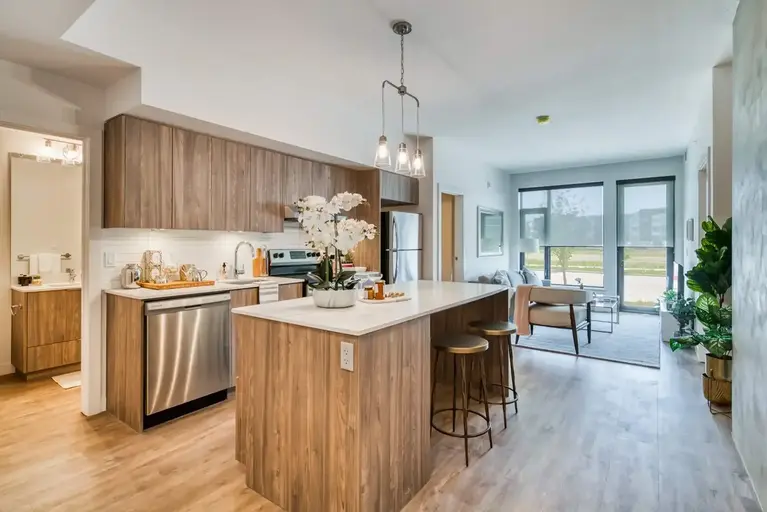 Casadona Place | 80 Seton Park Southeast, Calgary | 3135052