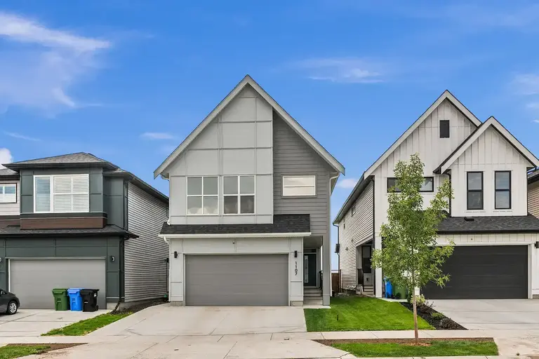 Modern New Build Family Home | Calgary | 3114485