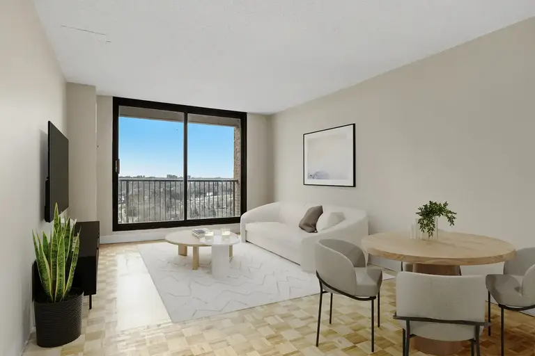 Driveway Place | 350 Queen Elizabeth Drive, Ottawa | 3168363