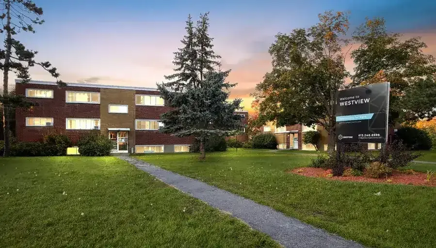 Spacious 2 Bedroom located in Carlington! | 1432 Coldrey Avenue, Ottawa | 3089400