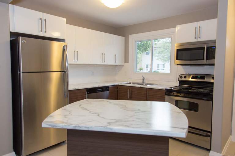 1717 Lansing Avenue | 1717 Lansing Avenue, Sudbury | 3089489