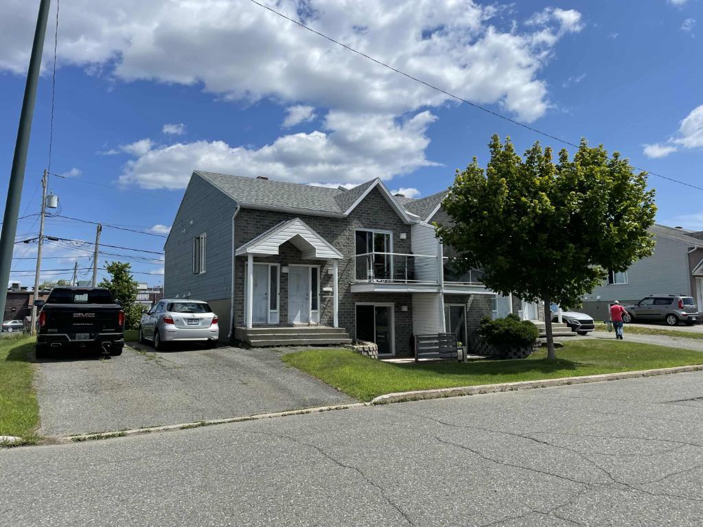 4 1/2 Lévis centre-ville, UQAR, proximité autoroute | 3090046