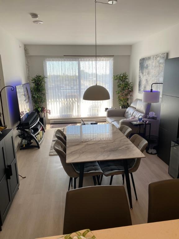 Condo Mostra Centropolis à louer | 3090069