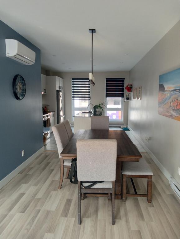 Maison de ville sur 3 étages avec vue imprenable sur le fleuve | 3167039