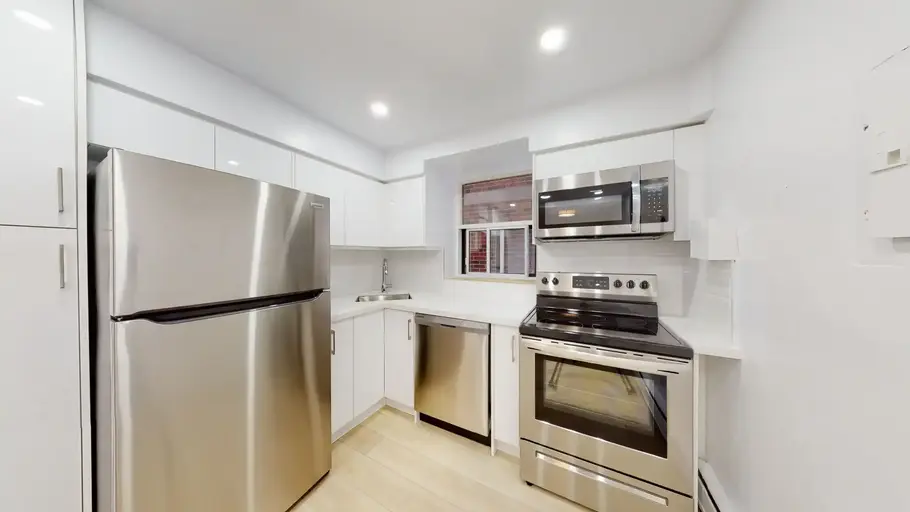 3 East 37th | 3 East 37th Street, Hamilton | 3093510