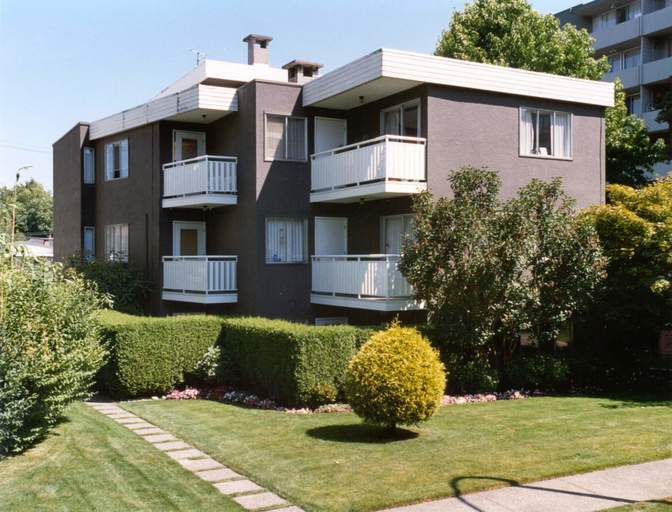 Royalee Court | 2167 West 38th Avenue, Vancouver | 3090434