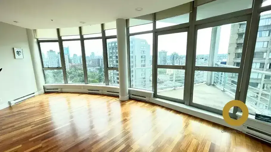 Spacious 2 Bed 2 Bath Sub-Penthouse with City & Sea View | 1277 Nelson Street, Vancouver | 3145833