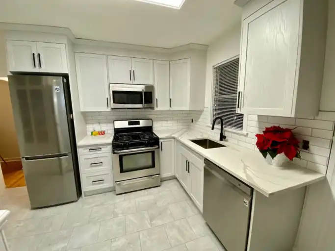 Charming House (Utilities Included) | 633 20 Ave NE, Calgary | 3116458