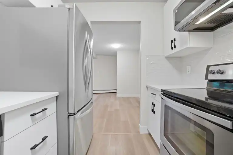 Beautiful Renovated 2 Bedroom Condo downtown for Rent! | 6 - 10160 119 Street Northwest, Edmonton | 3090510