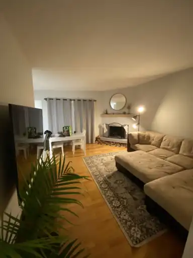 Main floor three bedroom suite | 5842 Dalgleish Road Northwest, Calgary | 3098443