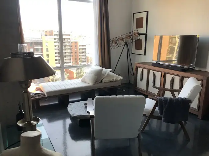 Tastefully furnished unit in the beltline - 3 blocks from 17 ave | 703 - 1319 14 Avenue Southwest, Calgary | 3090911