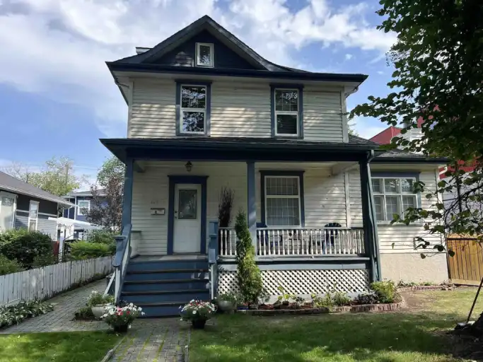 Executive Rental in Groat Estates (Westmount) | 10635 125 Street Northwest, Edmonton | 3091053