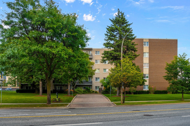 329 The West Mall | 329 The West Mall, Toronto | 3091271