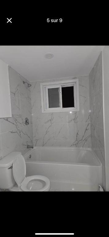 Appartement triplex 5 1/2 Longueuil | 3091730