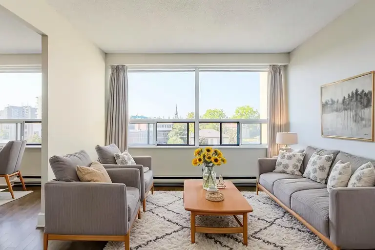 Trafalgar Square | 27/33 Cardigan Street, Guelph | 3091761