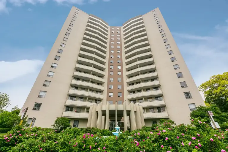 2300 Confederation Parkway | 2300 Confederation Parkway, Mississauga | 3122828