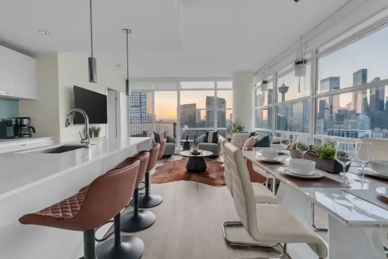 Move-In Ready Guardian Condo | Designer Western Décor, 2 Beds + Parking + Views | 1188 3 Street Southeast, Calgary | 3149651