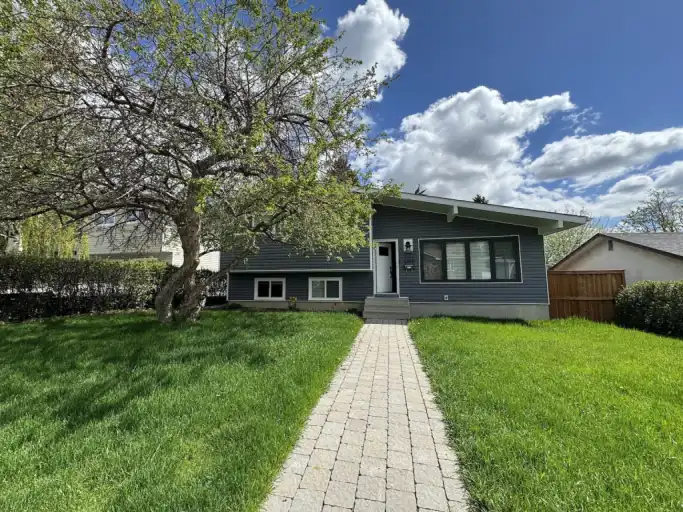 Bright Walk-Out Basement Suite | Calgary | 3118645