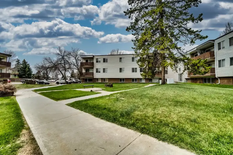 Danton Manor | 14519/14525 92 Street, Edmonton | 3092470