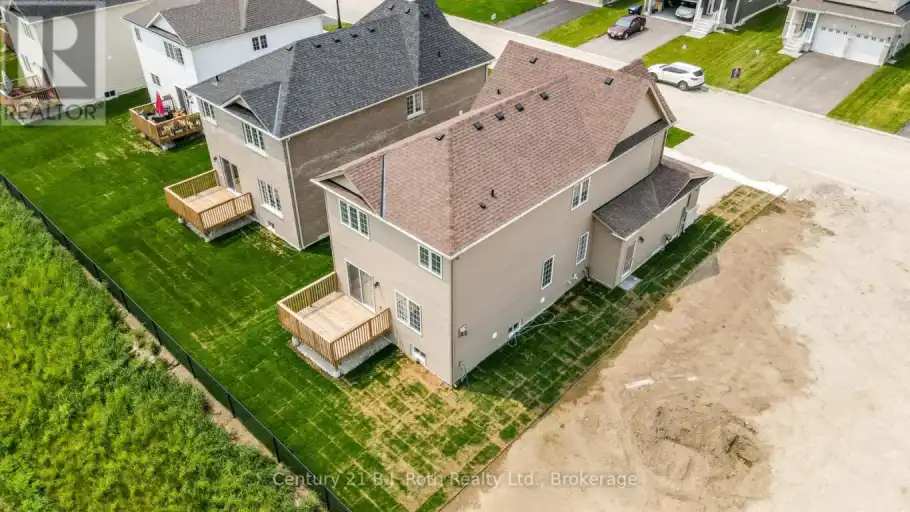 243 MCKENZIE DRIVE | 243 MCKENZIE DRIVE, Clearview | 3092937