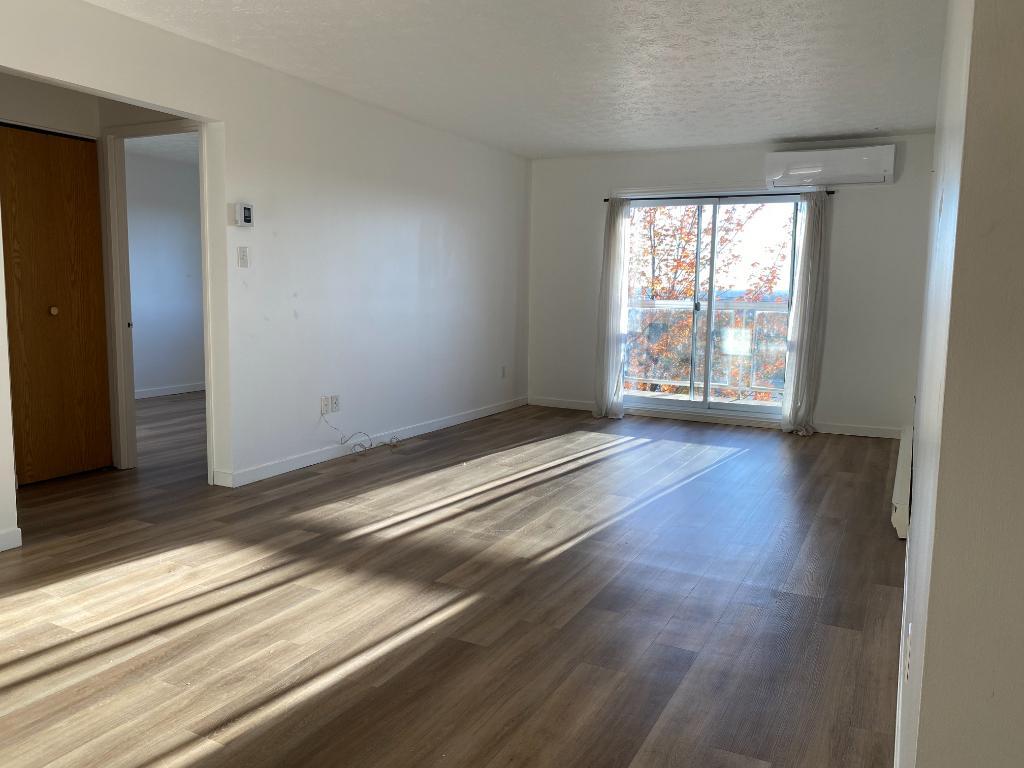 Appartement à louer Sherbrooke 4 1/2 près du Cégep | 3093390