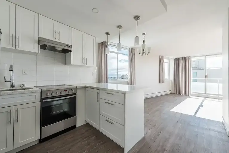 5815 Yew Street | 5815 Yew Street, Vancouver | 3150883