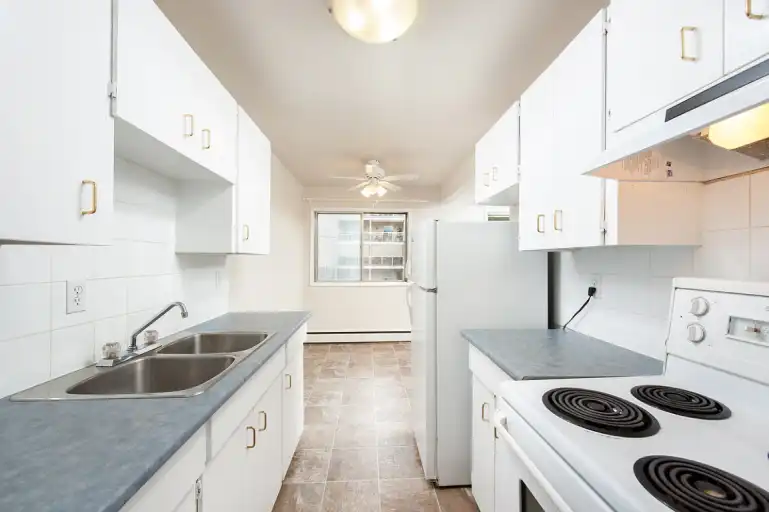 Diplomat Manor | 10303 115 Street, Edmonton | 3093715