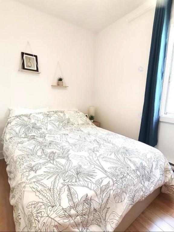 Appartement lumineux 2 pièces fermées + cuisine à 1 minute du métro D'Iberville! | 3093798