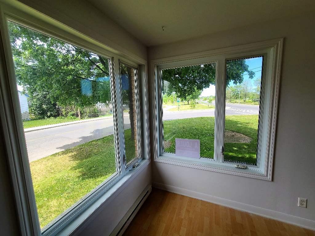 Grand 5 ½ rez-de-chaussée avec cour, abordable: Valleyfield | 3093800