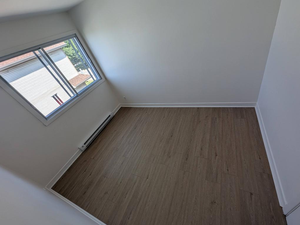 appartement 4 1/2 à St-François Laval | 3093811