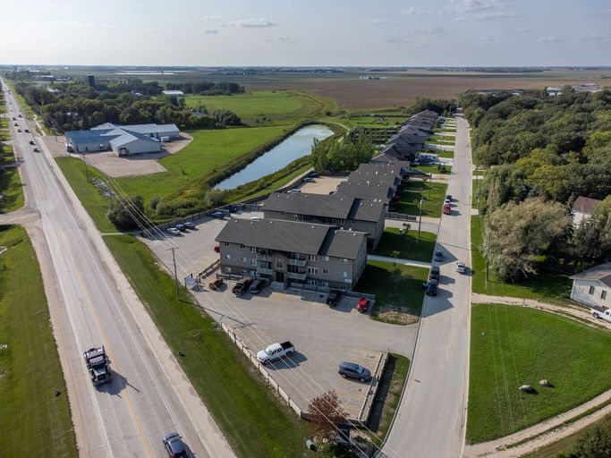 Oakdale Towers | 59 Oakdale Drive, Blumenort | 3097899