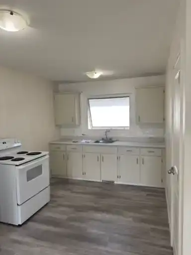 30 Pentland - Townhouse - 1 Bedroom plus 1 Den - Move-In Bonus | 30 Pentland Street, Winnipeg | 3094113