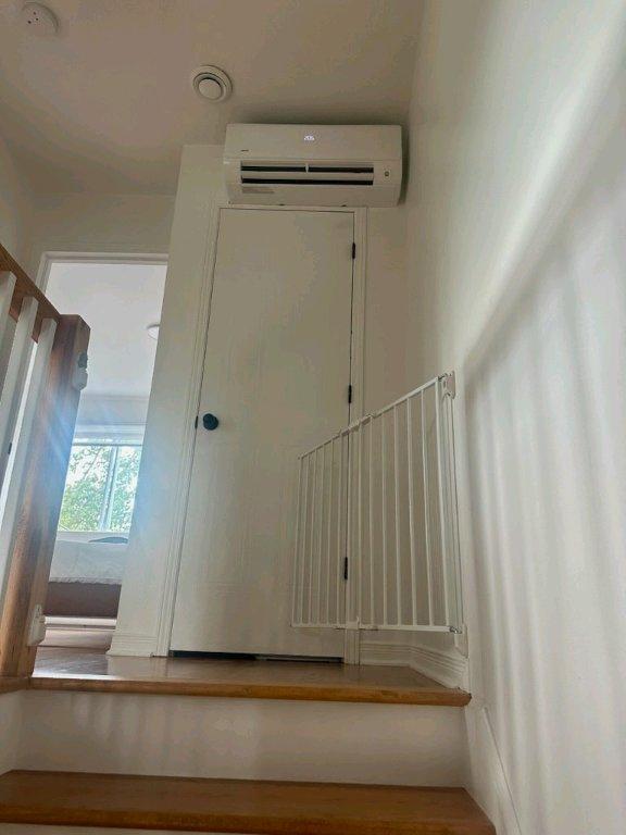 GRAND PPARTEMENT 4 1/2 SUR DEUX ÉTAGES | 3094144