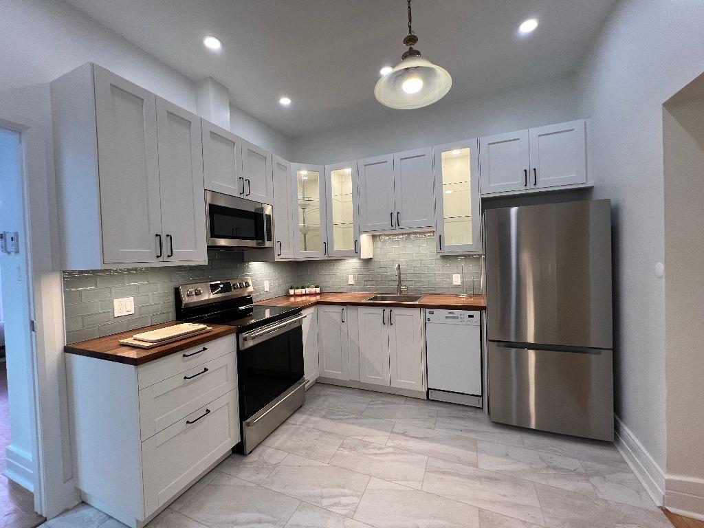 4 Bedroom downtown Montreal - Tupper street | 3097940