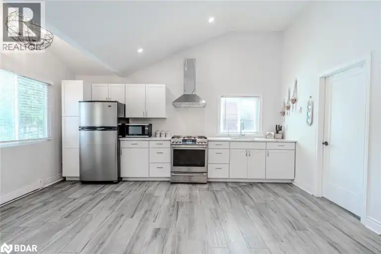 12 DOAN Avenue | 12 DOAN Avenue, Tiny | 3094272