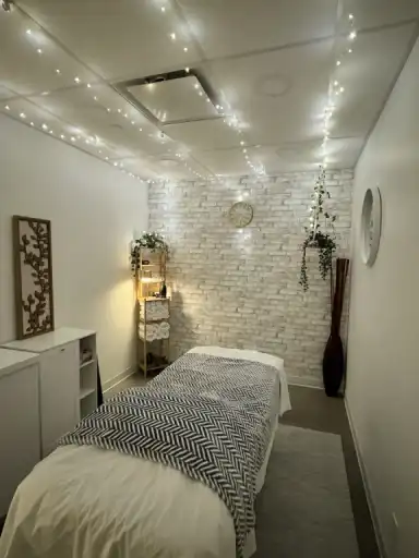 Fully Equipped Studio Share in the heart of the Beltline | 210 - 927 10 Avenue Southwest, Calgary | 3120424
