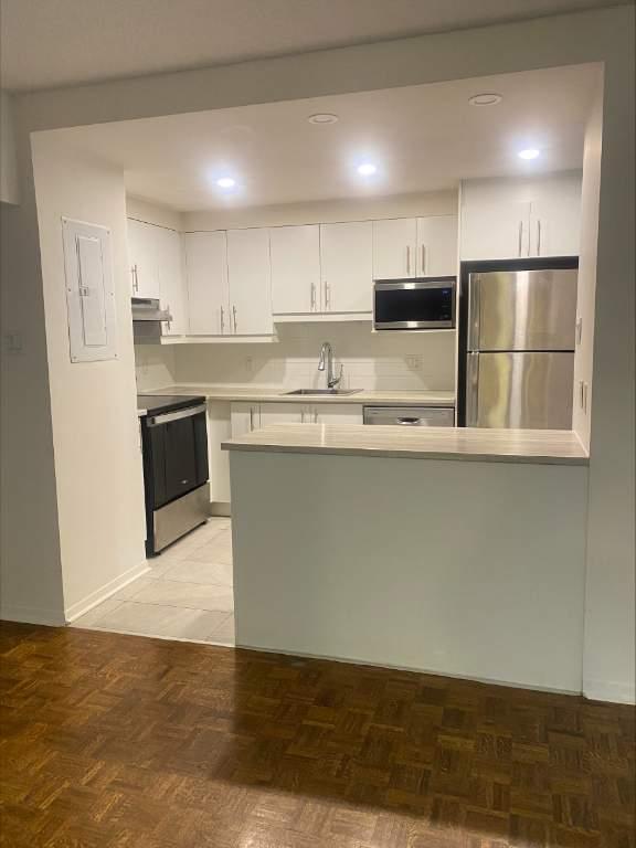 Vue imprenable & Prestige - Luxueux 5 ½ avec 2 BALCONS à Côte-des-Neiges - Piscine & Gym | 3094410
