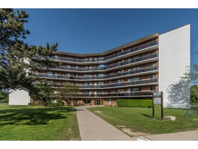 350 The West Mall | 350 The West Mall, Toronto | 3099751