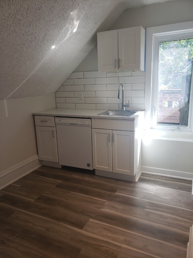 2 Bedroom Unit -All utilities Included - 209 Spence | 209 Spence Street, Winnipeg | 3095908
